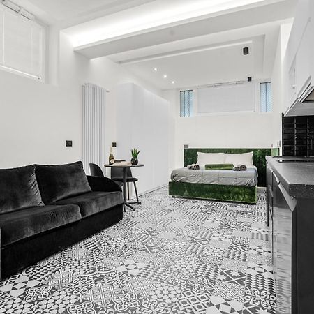 Pag60 -Crescenzago-Luxury Green House Milan Exterior photo