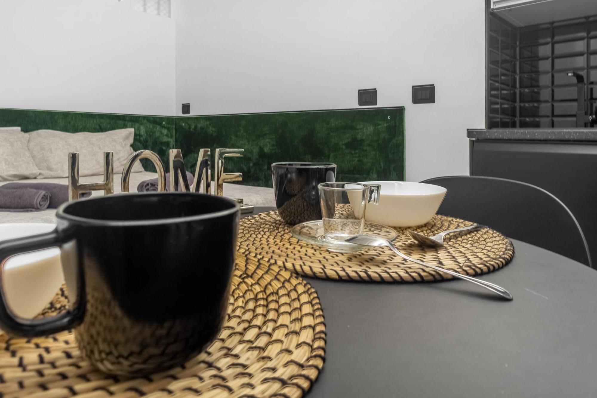 Pag60 -Crescenzago-Luxury Green House Milan Exterior photo